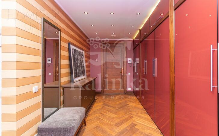 4-КОМН. КВАРТИРА С ОТДЕЛКОЙ 244 М² НА 4 ЭТАЖЕ