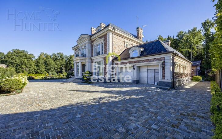 2-этажный коттедж 950 м² без отделки