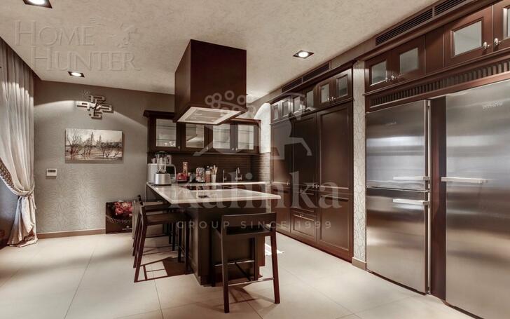 3-КОМН. КВАРТИРА С ОТДЕЛКОЙ 168.7 М² НА 2 ЭТАЖЕ