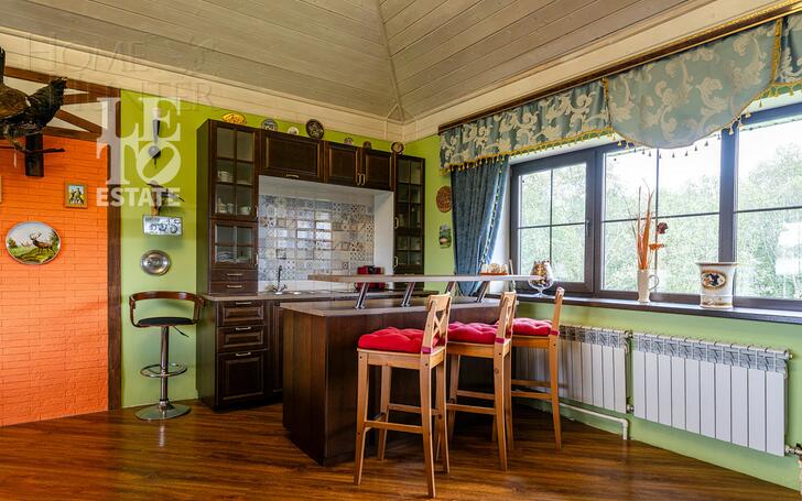 2-этажный коттедж 318.7 м² с отделкой