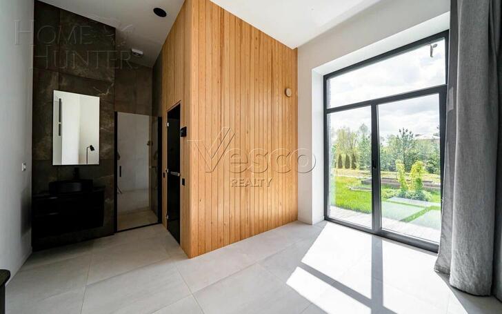 2-этажный коттедж 350 м² с отделкой