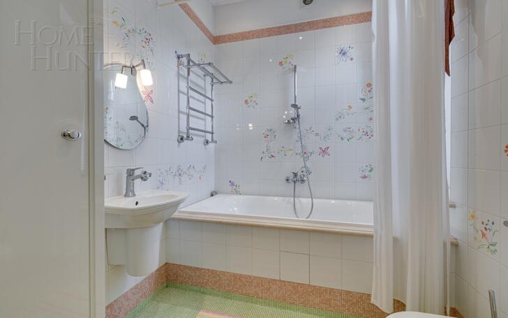 2-этажный коттедж 550 м² с отделкой