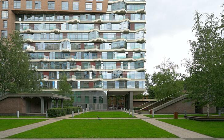 3-КОМН. КВАРТИРА С ОТДЕЛКОЙ 135.9 М² НА 2 ЭТАЖЕ