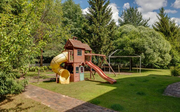 2-этажный коттедж 550 м² с отделкой