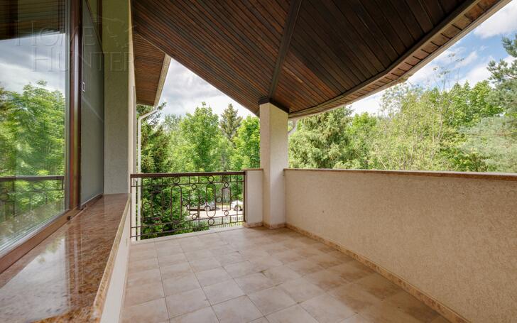 2-этажный коттедж 550 м² с отделкой