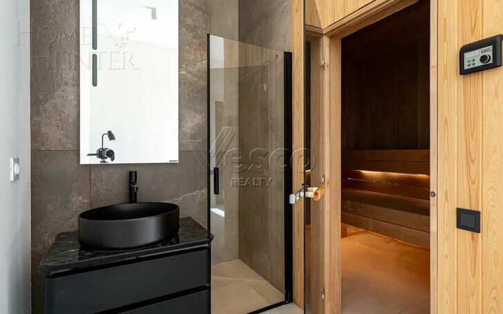 2-этажный коттедж 350 м² с отделкой