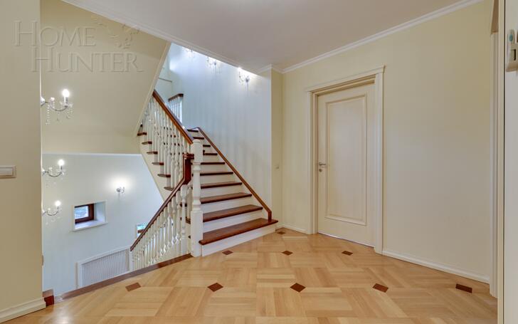 2-этажный коттедж 550 м² с отделкой