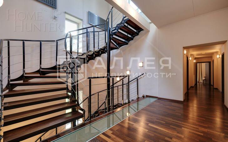 2-этажный коттедж 750 м² с отделкой