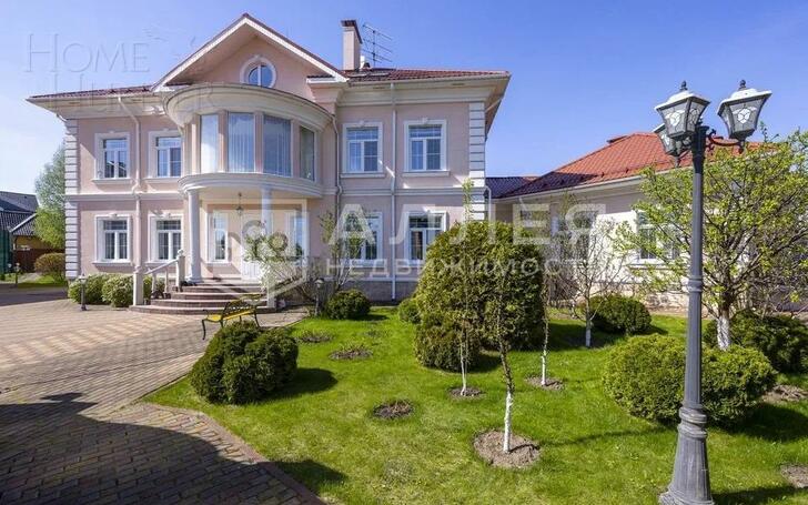 2-этажный коттедж 820 м² с отделкой