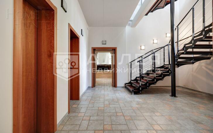 2-этажный коттедж 750 м² с отделкой