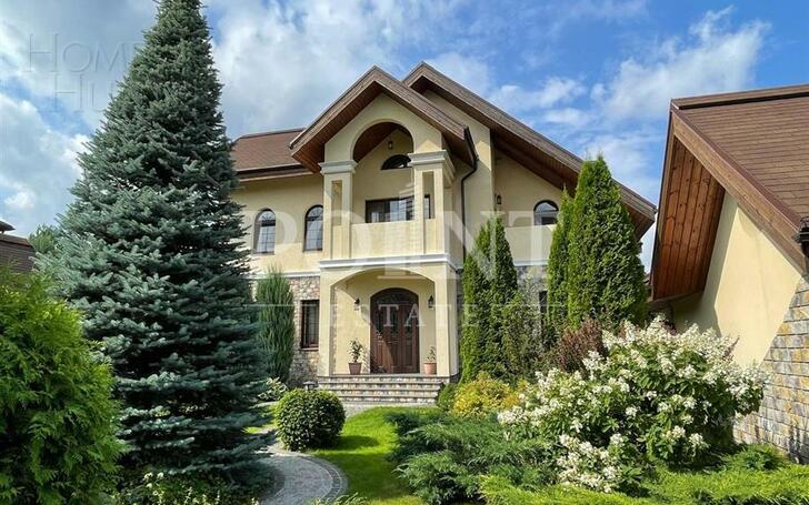 2-этажный коттедж 455 м² с отделкой