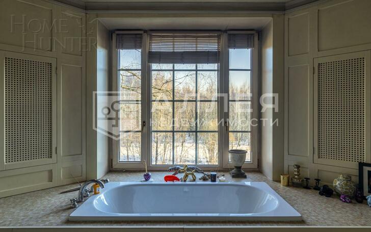 3-этажный коттедж 600 м² с отделкой