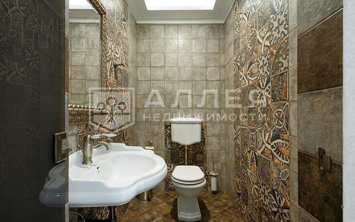 2-этажный коттедж 1 350 м² с отделкой