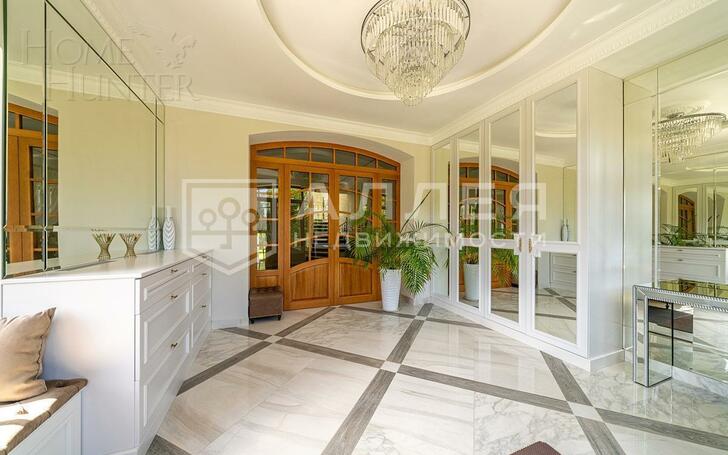 2-этажный коттедж 1 350 м² с отделкой