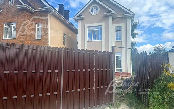 3-этажный коттедж 148 м² с отделкой
