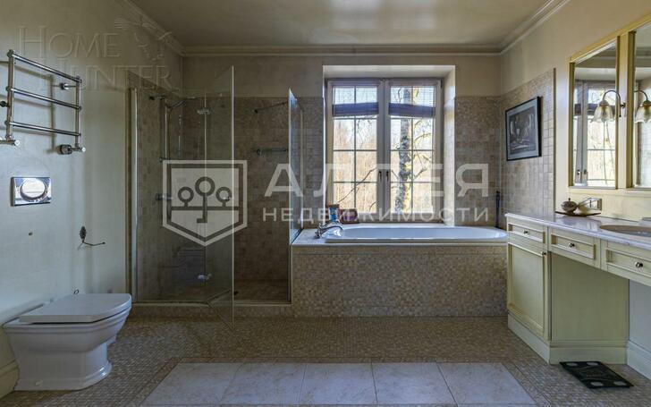 3-этажный коттедж 600 м² с отделкой