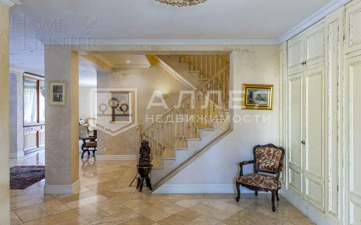 3-этажный коттедж 600 м² с отделкой