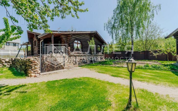 3-этажный коттедж 600 м² с отделкой