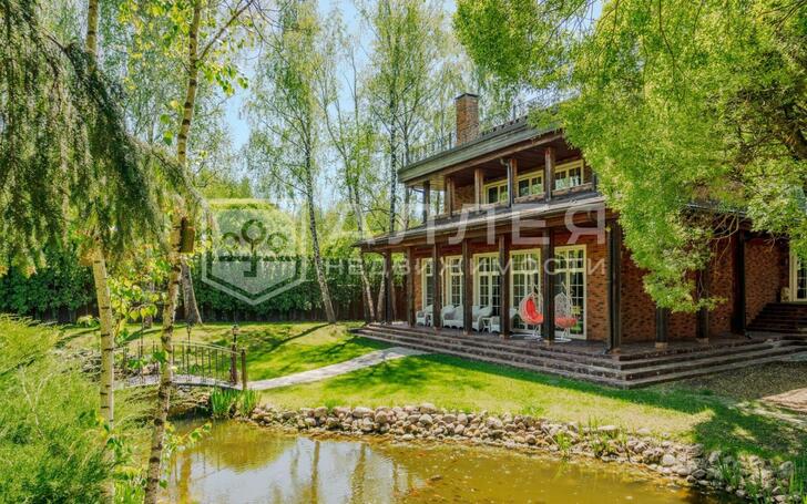 3-этажный коттедж 600 м² с отделкой
