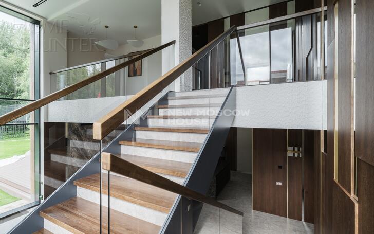 2-этажный коттедж 640 м² с отделкой