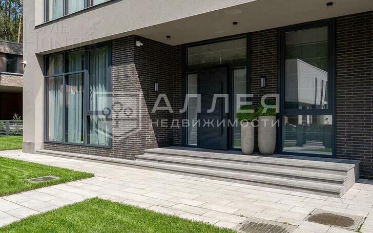 2-этажный коттедж 380 м² с отделкой