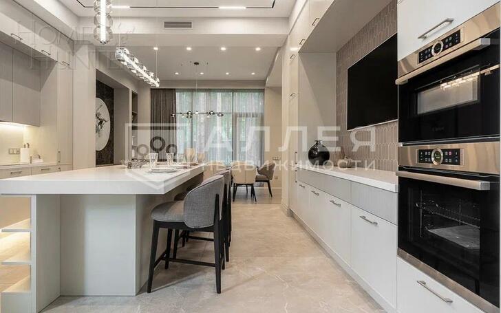 2-этажный коттедж 380 м² с отделкой