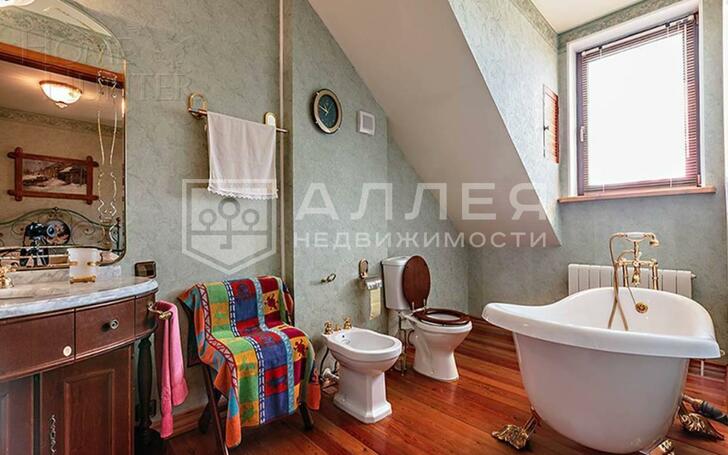 2-этажный коттедж 540 м² с отделкой
