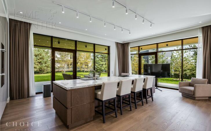 2-этажный коттедж 730 м² с отделкой