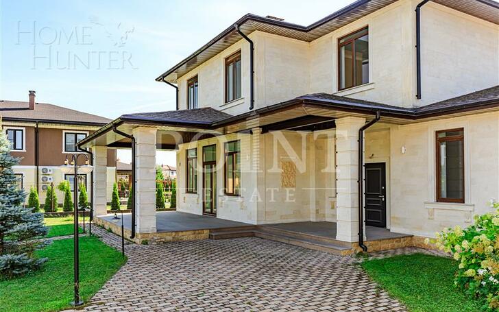 2-этажный коттедж 400 м² с отделкой