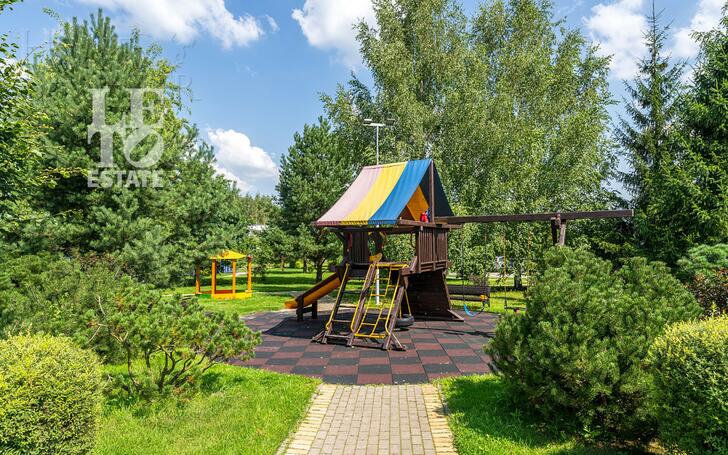 2-этажный коттедж 858 м² без отделки