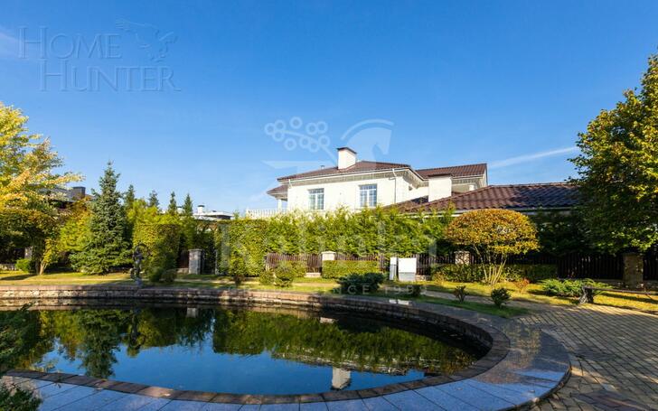 2-этажный коттедж 550 м² с отделкой