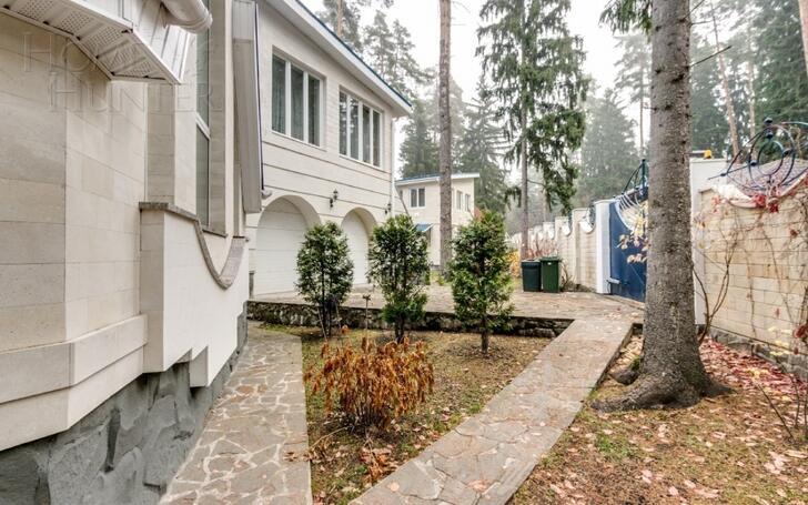 2-этажный коттедж 620 м² с отделкой