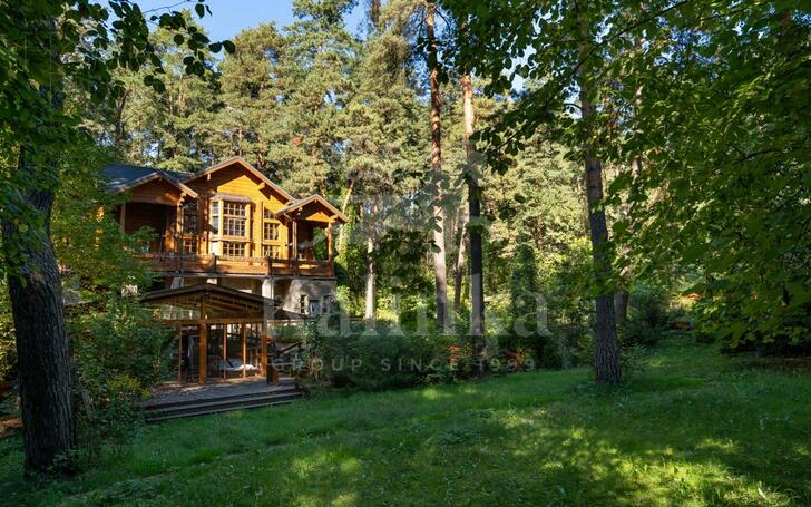 2-этажный коттедж 580 м² с отделкой