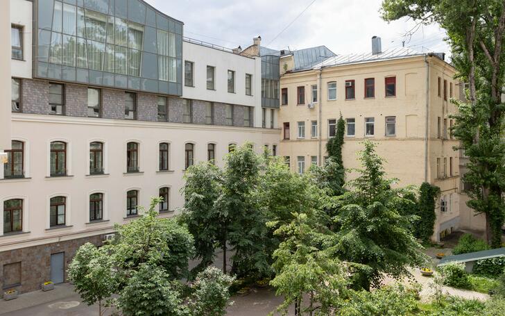 5-КОМН. КВАРТИРА С ОТДЕЛКОЙ 202.6 М² НА 3 ЭТАЖЕ