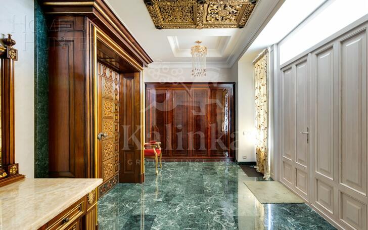 2-этажный коттедж 550 м² с отделкой