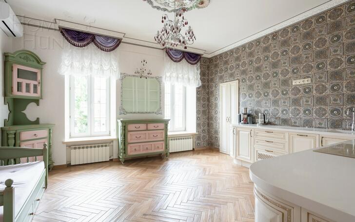 5-КОМН. КВАРТИРА С ОТДЕЛКОЙ 202.6 М² НА 3 ЭТАЖЕ