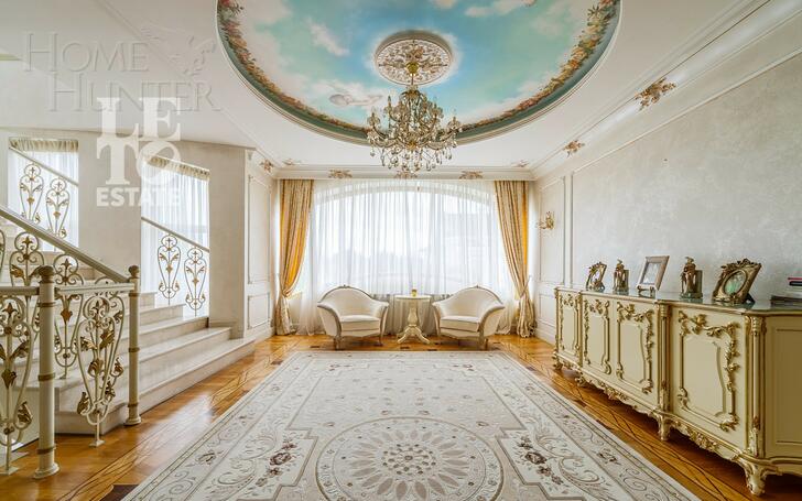 2-этажный коттедж 1 000 м² с отделкой