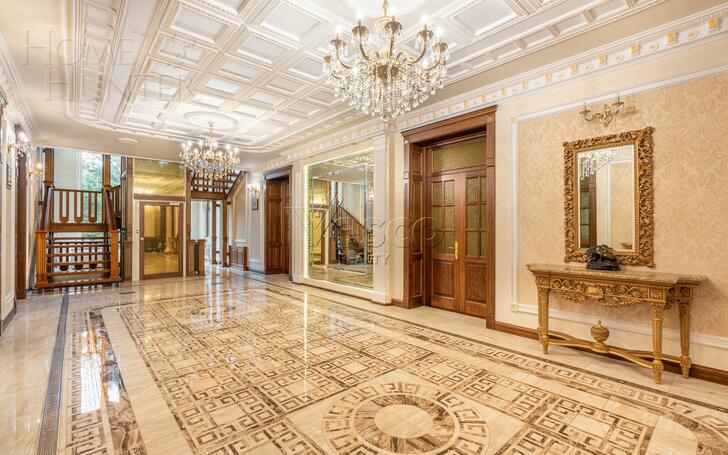 4-этажный коттедж 3 050 м² с отделкой