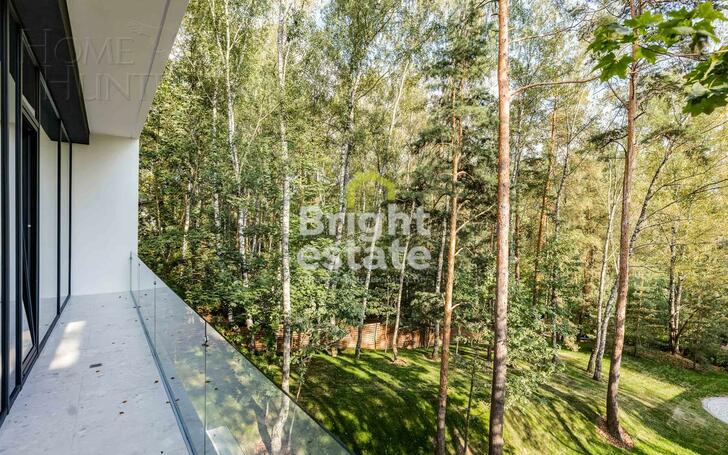 3-этажный коттедж 650 м² с отделкой