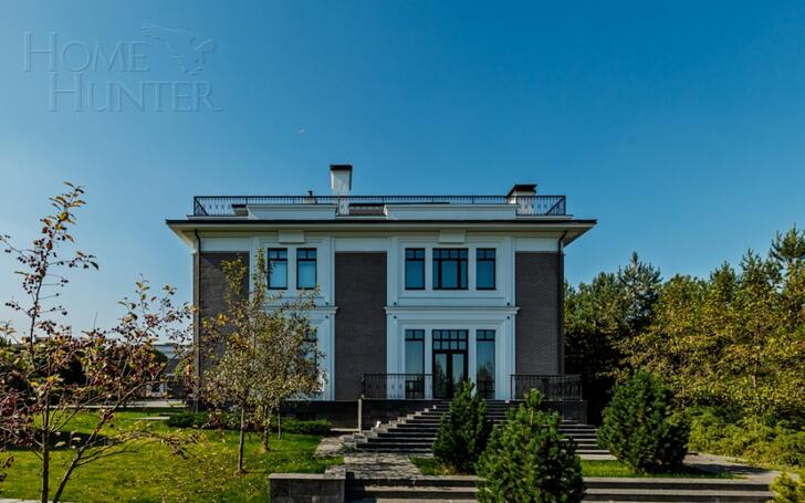3-этажный коттедж 985 м² с отделкой