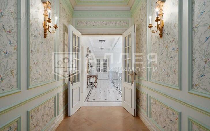 2-этажный коттедж 1 211 м² с отделкой