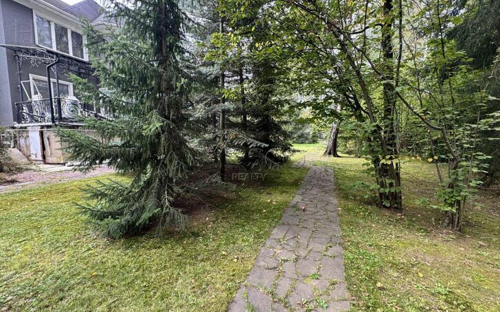 2-этажный коттедж 450 м² без отделки