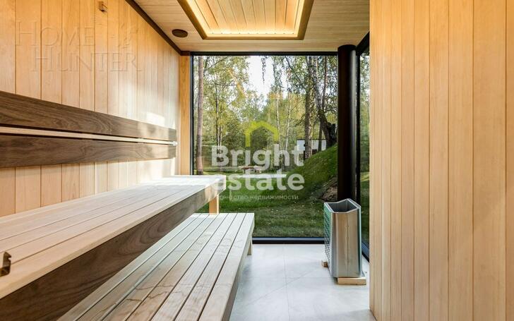 3-этажный коттедж 650 м² с отделкой
