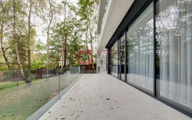 2-этажный коттедж 650 м² с отделкой