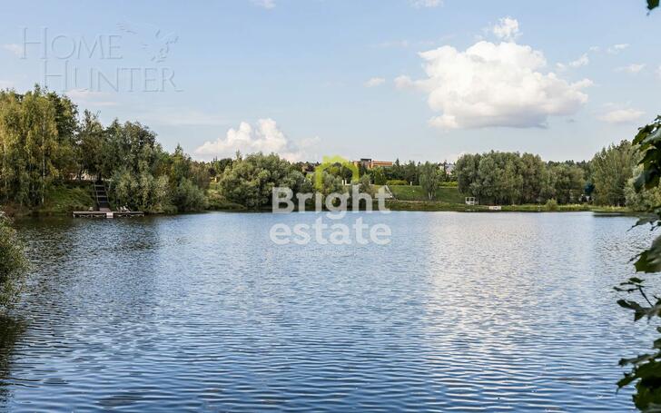 3-этажный коттедж 650 м² с отделкой