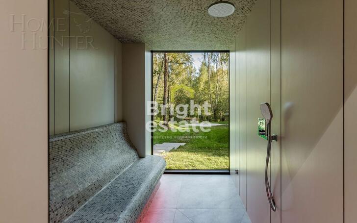 3-этажный коттедж 650 м² с отделкой