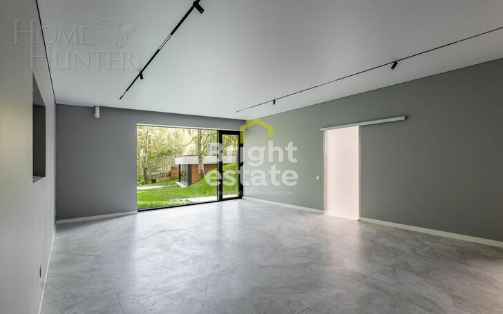 3-этажный коттедж 650 м² с отделкой