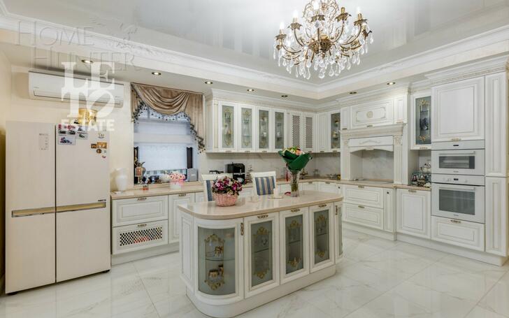 2-этажный таунхаус 251.7 м² с отделкой
