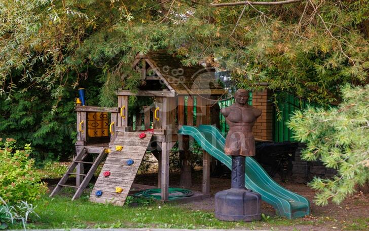 2-этажный коттедж 600 м² с отделкой