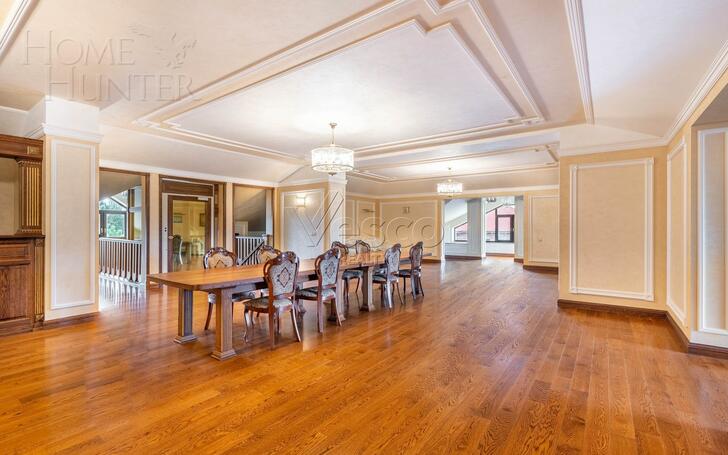 4-этажный коттедж 3 050 м² с отделкой